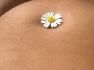 Sinnlichkeit - Weiblichkeit - Bauch